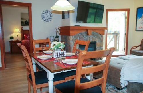 Salt Lake Mountain Resorts Resort | Deluxe Solitude Mountain Ski in-out 2bd-2ba Condo