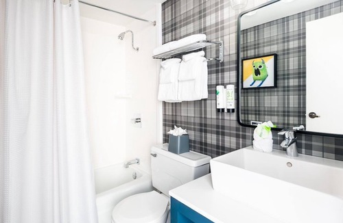 Steamboat Springs Hotel | Deluxe Two Queens | Two Queen at Gravity Haus Steamboat, Pets are Allowed