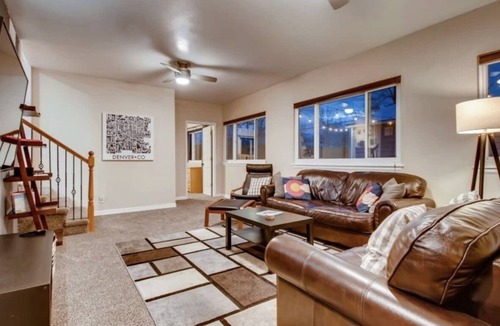 Denver House | Denver Den for 10 - “ Amazing place for groups”