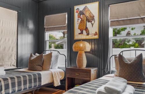 Riviera Beach House | Designer Cottage Near Beach, Singer Island & Peanut Island!