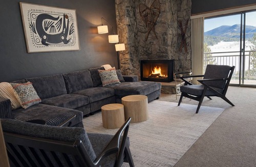 Dillon Condo | Dillon Lakefront Luxury w Iconic Mountain Views. Walk to Marina & Amphitheater