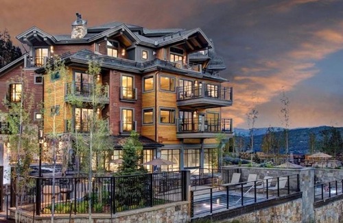 Peak 8 Resort | DISCOUNTED! Prime Week Feb 14-21 - Grand Colorado on Peak 8 Ski-In/Out Resort