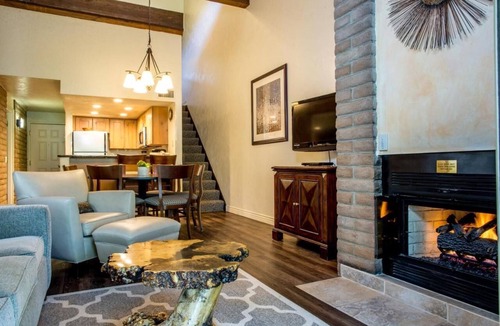 Vail Resort | Discover Vail's Best Kept Secret. Great family location. Sleeps up to 8.