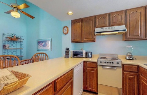 Pagosa Springs Condo | Dog-friendly condo w/covered porch & views - near golf, lakes & ski