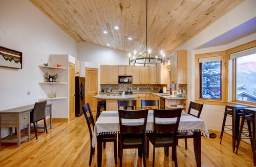 Steamboat Springs House | Dog Friendly! Epic Views-Spacious TH w/Garage-Quiet Setting & Neighborhood-W/D-Grill-Walk to Trails