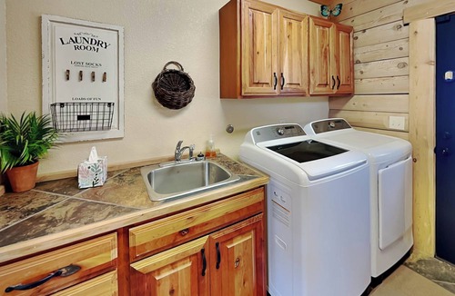 Alto House | Double Eagle Manor | Main & Guest Houses with Hot Tub!