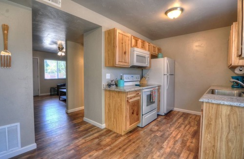 Grand Junction House | Double the Fun w/2 townhouses w/private hot tub!