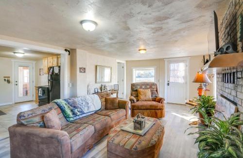 Del Norte House | Downtown Del Norte Home Near Hiking & Fishing!