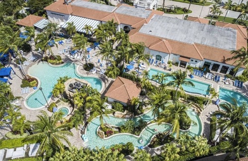 Royal Harbor Condo | Downtown Location! Naples Bay Resort - Amenities!