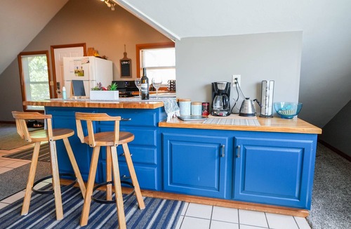 Downtown Salt Lake City House | Downtown SLC Loft by TRAX, Delta Center, Salt Palace, Temple, and Airport!