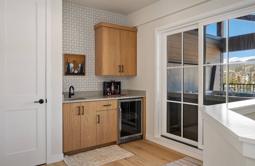 Old Town House | Downtown WP Penthouse 215 I Private Hot Tub I Great Views I 2 Story I Discounted Attractions