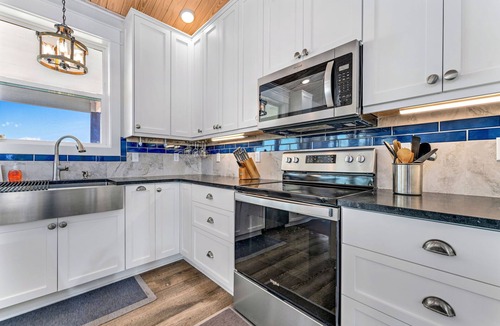 East End House | Dragonfly Shores - Beach View, Pet Friendly, Beach Gear Credit Included!