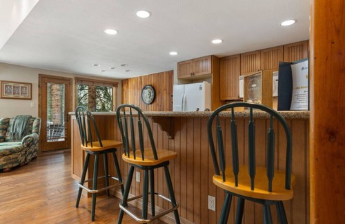 Vail Villa | East Vail Townhome - Close to Racquet Club