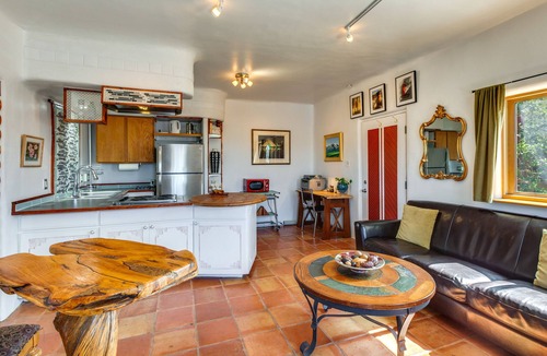 El Prado Condo | El Prado Couple's Escape w/Hot Tub!