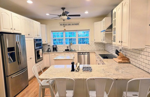 Ogunquit House | Elegant, spacious Ogunquit 6 Bed 7 bath home, 5min walk to Cove & Downtown!