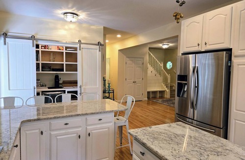 Ogunquit House | Elegant, spacious Ogunquit 6 Bed 7 bath home, 5min walk to Cove & Downtown!
