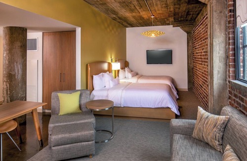 Moline Hotel | Element by Marriott Moline