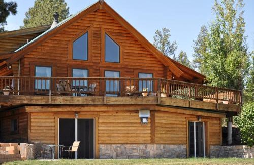 Pagosa Springs Bed & Breakfast | Elkwood Manor Bed & Breakfast