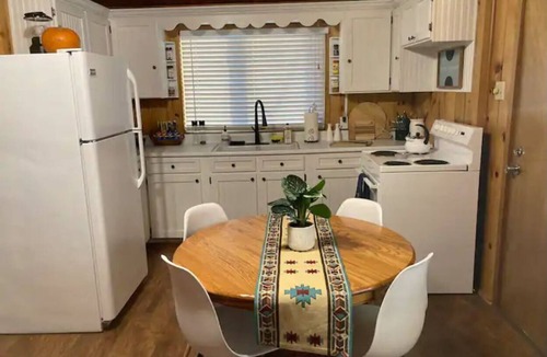 Panguitch Cottage | Enjoy Springtime at Bryce’s Zion House by Zion and Bryce National Parks!