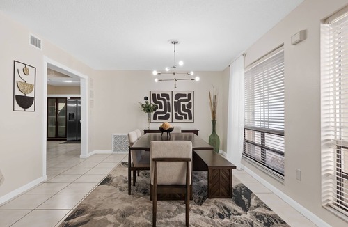 Miramar House | Epic! 3 miles to Hard Rock Stadium. King bed-BBQ-Free Parking. Midpoint location