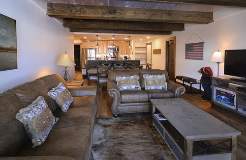 Mount Crested Butte Condo | Epic Location! True Ski-In/Ski-Out Access. Corner Condo close to everything