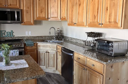 Eagle Mountain Apartment | Experience the best views of Eagle Mountain from the comfort of this haven.