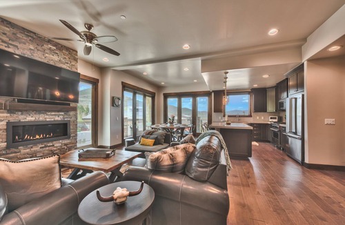 Park City Condo | Experience the Park City Blackstone Retreat: a cozy 2BR condo for up to 9