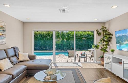 Lauderdale-by-the-Sea House | Exquisite House in LBTS- 7 Min Walk to the Beach!