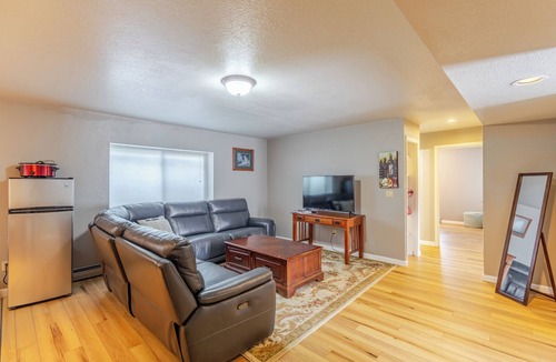 Gleneagle House | Fabulous 5-bedroom house in Colorado Springs, perfect for relaxing