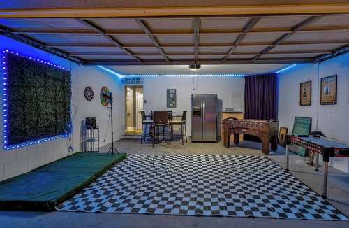 Lindfields House | Family 4BR Disney-Themed Home, Screened Pool, Game Room
