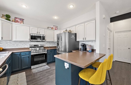 South Jordan House | Family Favorite! Stylish & Spacious, Near Mountains, Sightseeing, Shopping & Fun