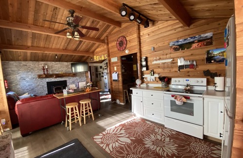 Meadow View Heights Cabin | Family friendly! THAT Cabin with the AMAZING view!