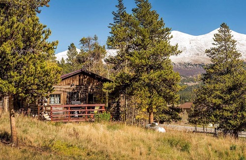 Leadville Cabin | Family-Friendly Cabin Rental with Wood-Burning Fireplace in the Rocky Mountains, Colorado
