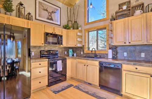 Indian Mountain Cabin | Family-Friendly Jefferson Cabin w/Amazing Views!