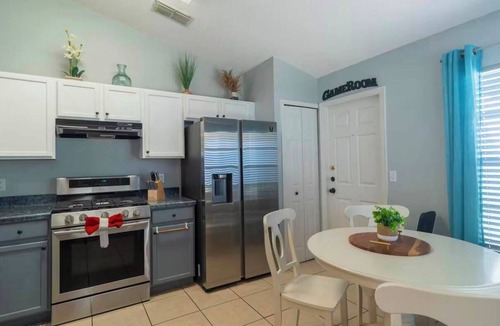 Indian Ridge House | Family-Friendly Pool Home Near Disney, Sleeps 10