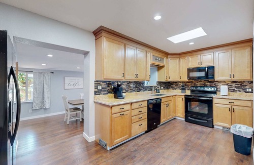 Dupont House | Family Home in Arvada with king beds and bunkbed