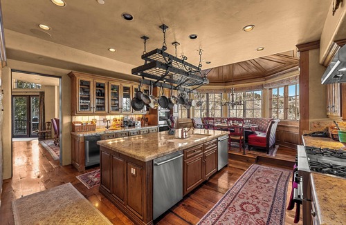 Aspen Cabin | Family Lodge Retreat - Your Own Private Getaway!