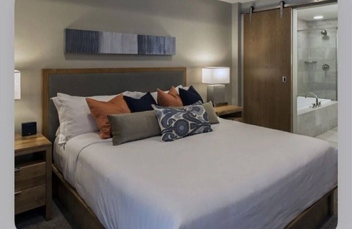Peak 8 Resort | Family size - Ski in/out Peak 8 Breckenridge 3-Bedroom Grand Colorado Peak 8