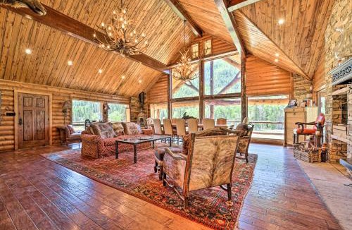 Dolores House | Fish Creek Ranch Lodge with Hot Tub and Game Room