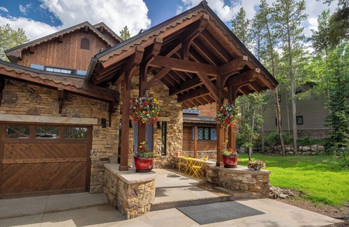 Peak 8 House | Fully updated, steps to shuttle, new everything!