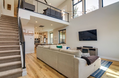 Parowan House | Gateway to Zion! Modern Home in Historic Parowan