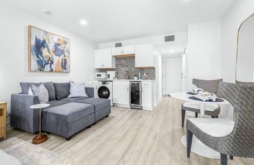 Wesley Chapel Condo | Golf Course Views | Upscale Studio | Wesley Chapel | Sleeps 2, Pickleball Included | Saddlebrook