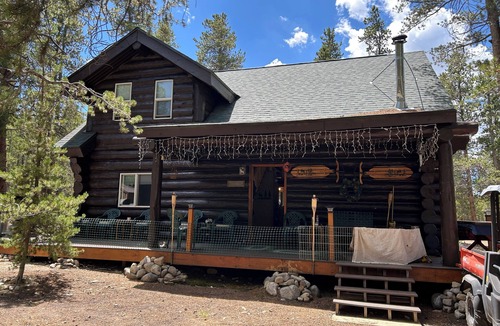 Leadville North Cabin | Gorgeous 1-bedroom plus loft cabin in historic Leadville perfect for a getaway!