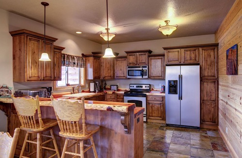 Long Valley Junction House | Gorgeous 5-Star Chalet Mid-way Between Bryce & Zion - Read our reviews!