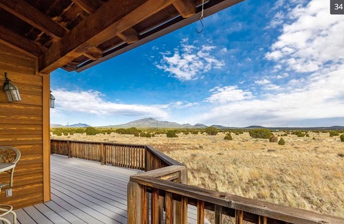 Williams House | Grand Canyon Executive Stay- 15 minutes from Williams