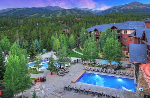 Four O'Clock Condo | Grand Timber Lodge Studio Unit Sunday Check-In