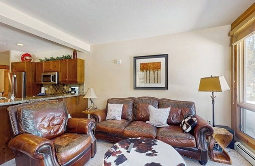 Keystone Condo | Ground level condo w/shared pool table & outdoor pool/hot tub - Dogs ok