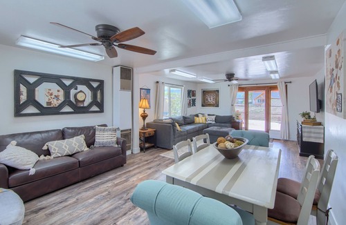 Circleville House | Group Getaway w/Mtn Views: Home in Circleville!