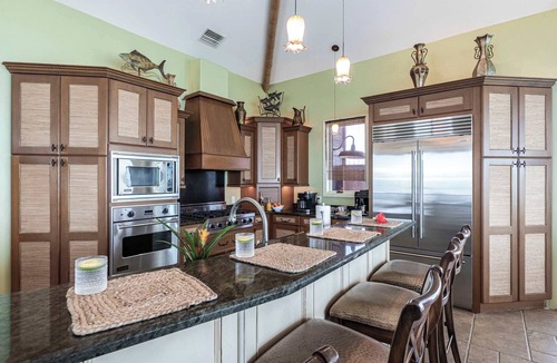 Jose's Hideaway House | Gypsy Wind: Gulf-Front w/Heated Pool, Hot Tub & Golf Carts