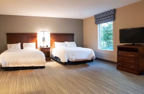 Bellamy Hotel | Hampton Inn Gloucester